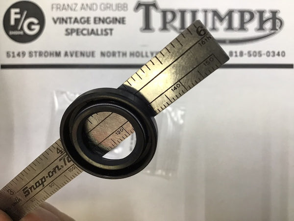 Triumph 500 650 750 twins engine oil seal kit