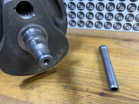 Triumph crankshaft sludge tube 70-3903