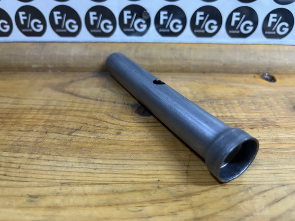Triumph crankshaft sludge tube 70-3903