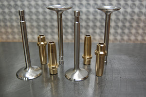 Triumph 650 Stainless OEM valve/guide kit