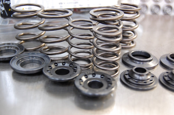 Triumph 650 750 OEM valve spring kit